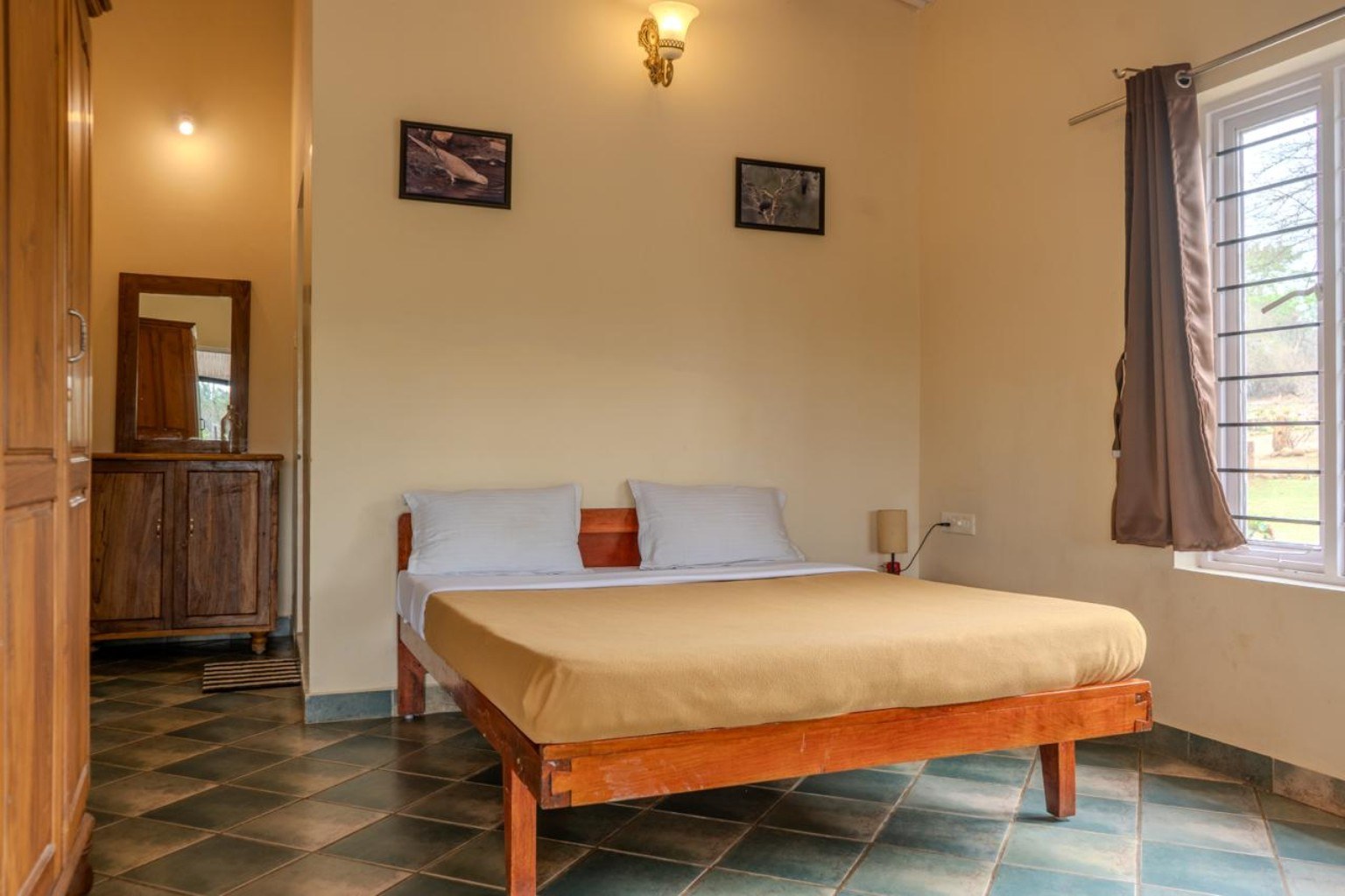 Runnel View double bedroom