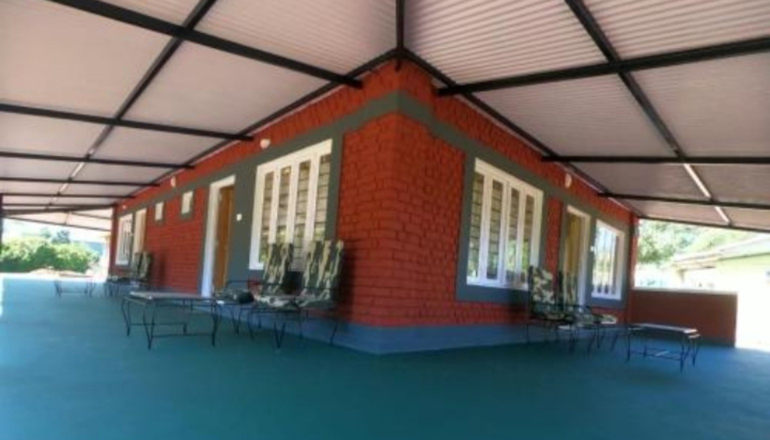 Runnel View rooms and covered verandah